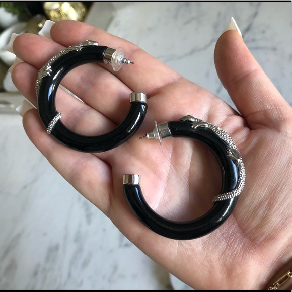 Unique Silver Gecko Hoops With Rhinestones - Picture 6 of 6